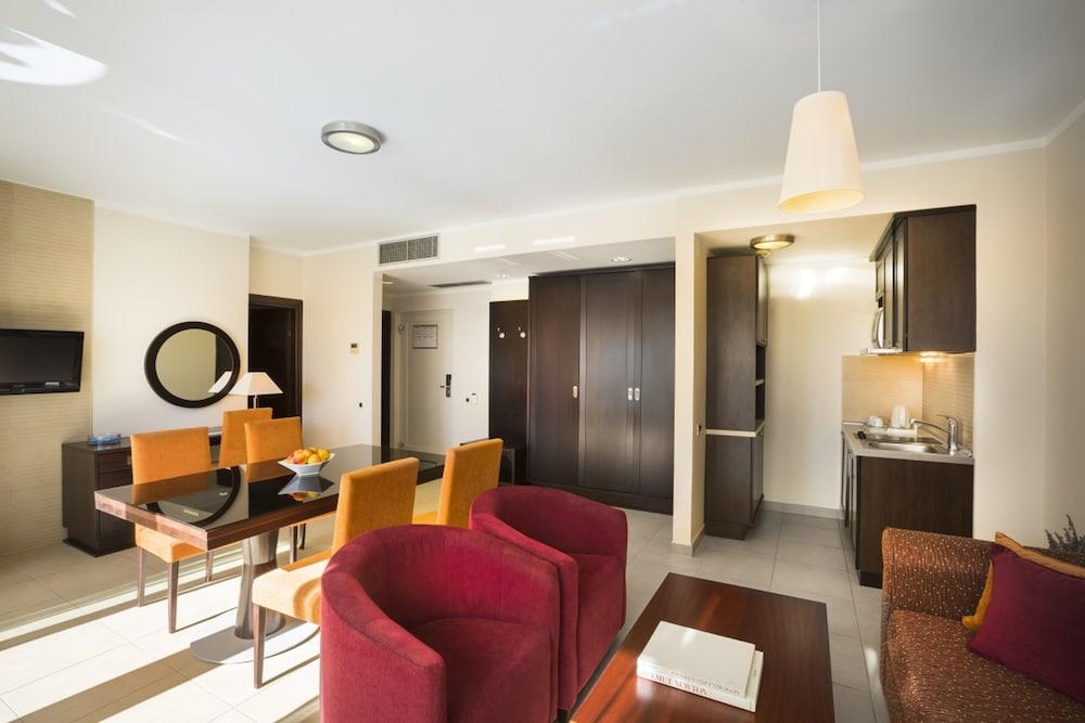 Valamar Atrium Residence باشْكا المظهر الخارجي الصورة