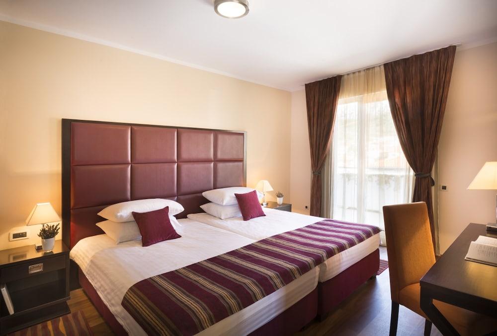 Valamar Atrium Residence باشْكا المظهر الخارجي الصورة