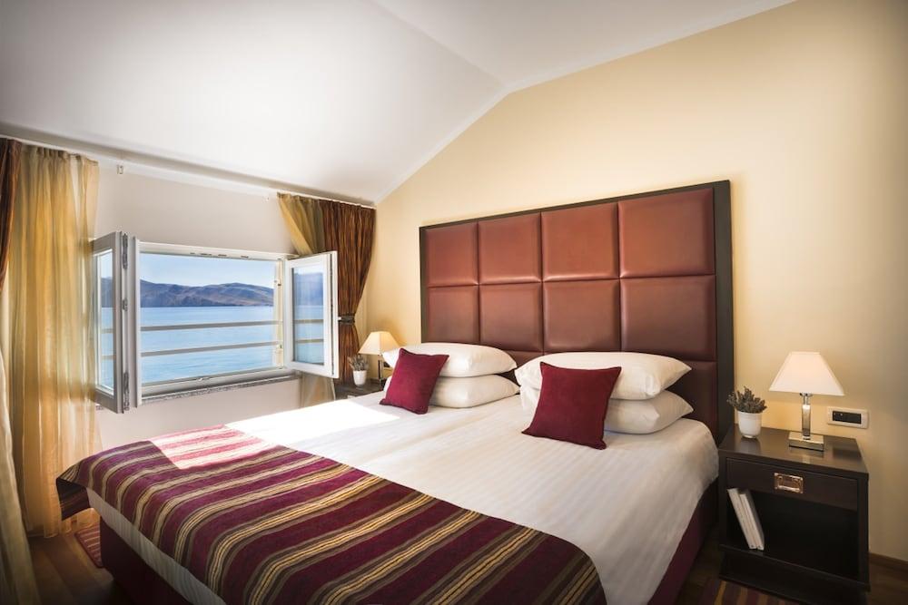 Valamar Atrium Residence باشْكا المظهر الخارجي الصورة