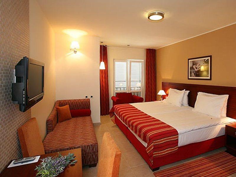 Valamar Atrium Residence باشْكا المظهر الخارجي الصورة
